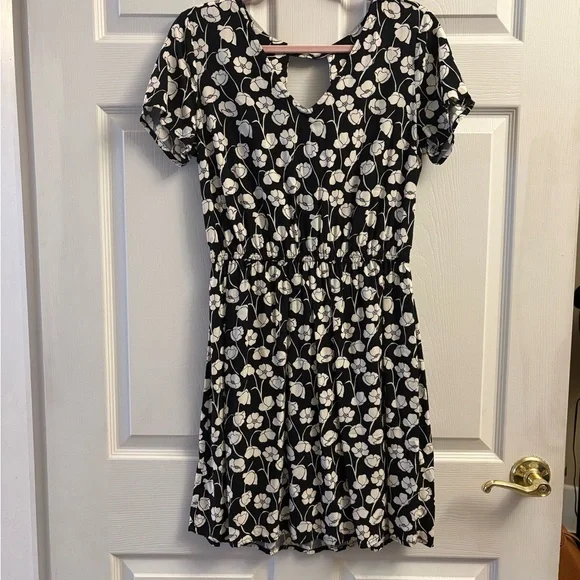 SOLD - Picture 2 of 7